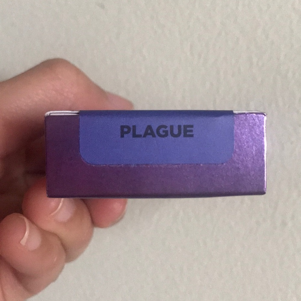 💕host pick🌺Urban decay plague eyeshadow cream ne - Picture 2 of 5